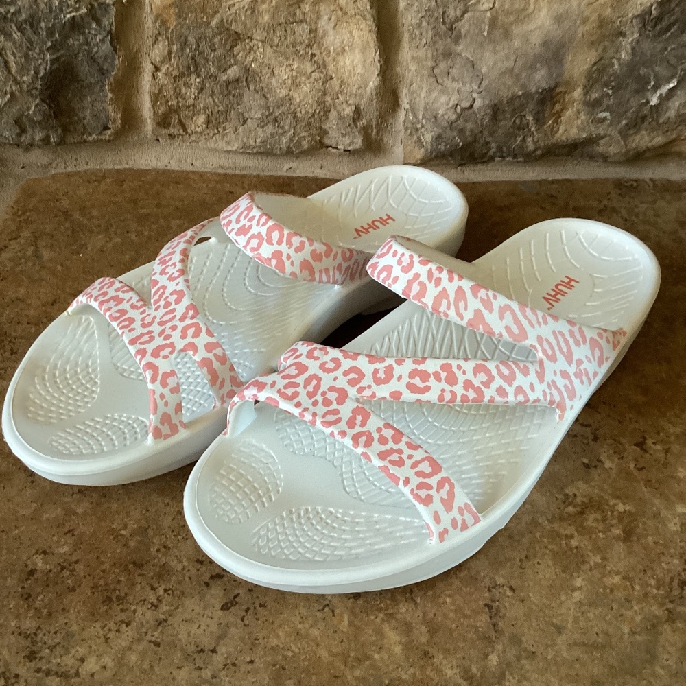 HUHV Slides Pink Animal Print Women Shoes Size 9 Comfort Recovery Arch